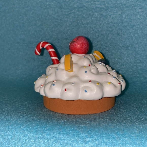 YANKEE candle topper lid soda decoration vintage dead stock resin material - Picture 1 of 7